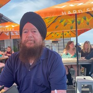 Meet your Posher, Manjit